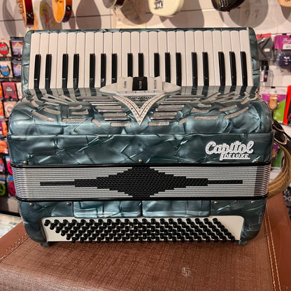 Capitol Deluxe Piano Accordion Model C30 Blue & White Italy (used)