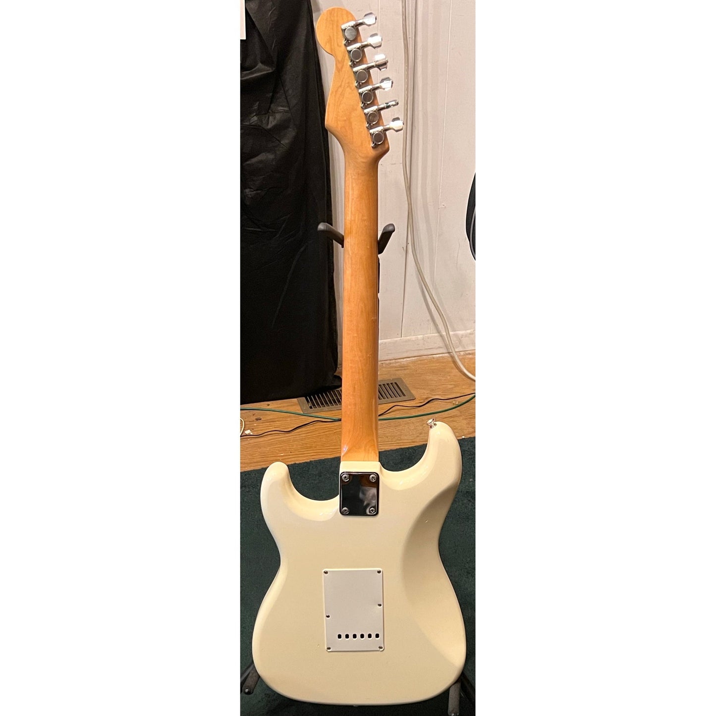 Fender Stratocaster Olympic White 1984-1985 Japan