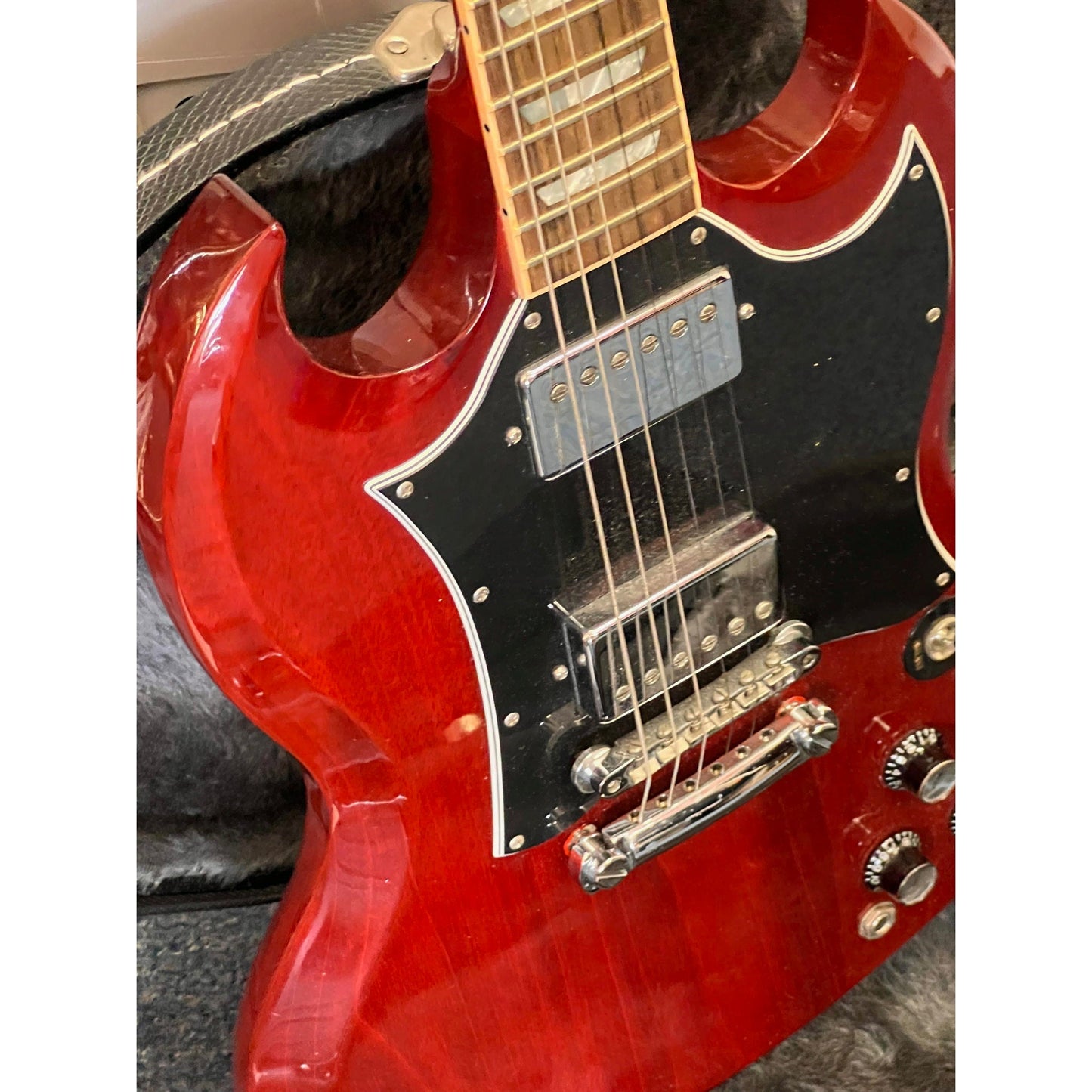 Gibson SG Standard Heritage Electric Guitar Cherry 2002