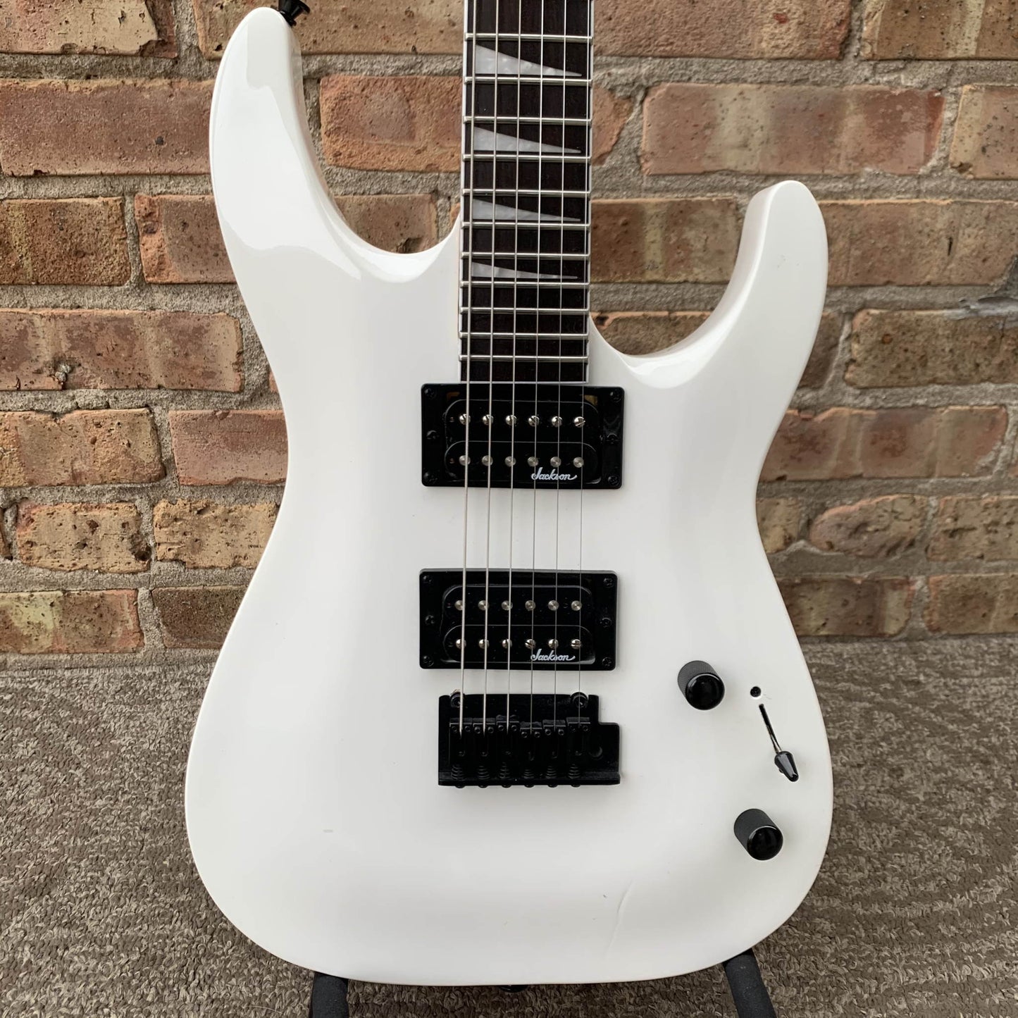 Jackson Dinky Arch Top JS22 DKA Electric Guitar White Used