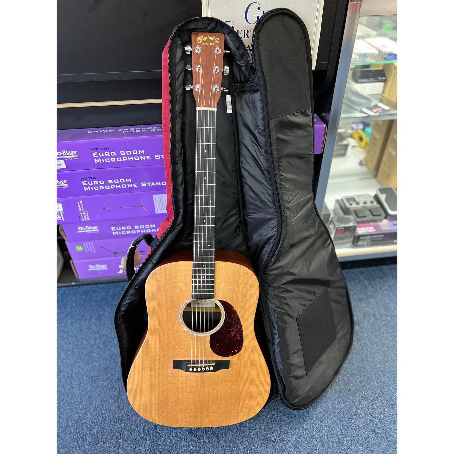 Martin X Series Special Acoustic-Electric Guitar like new  DX2E (used)