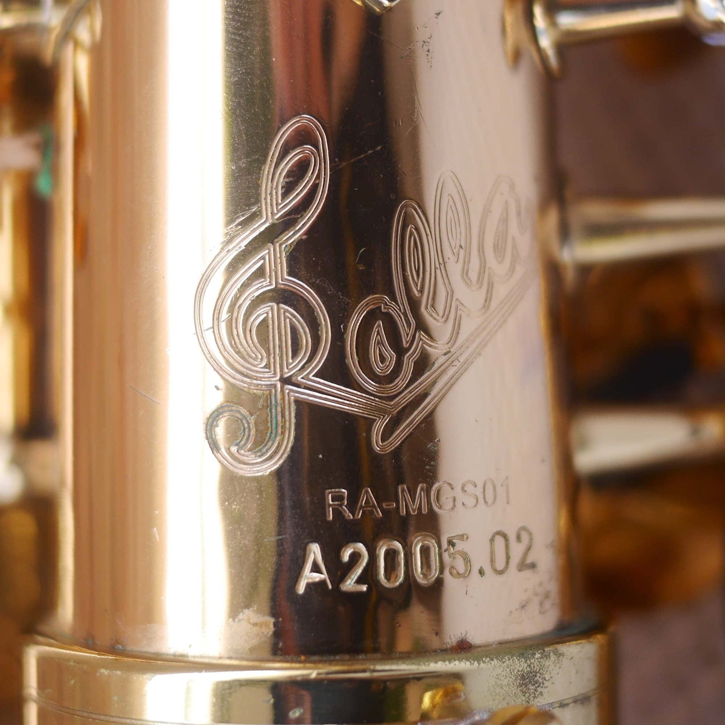 Rolla RA-MGS01 Alto Saxophone w/Selmer S80 C* mouthpiece contoured case