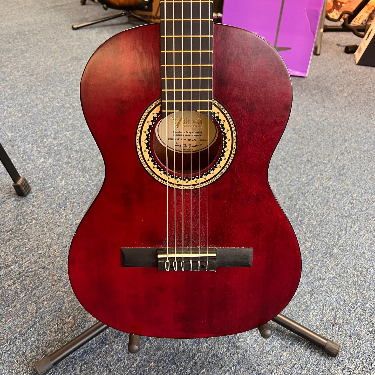 Valencia 3/4 Sz. Classical Guitar Wine Red (used)