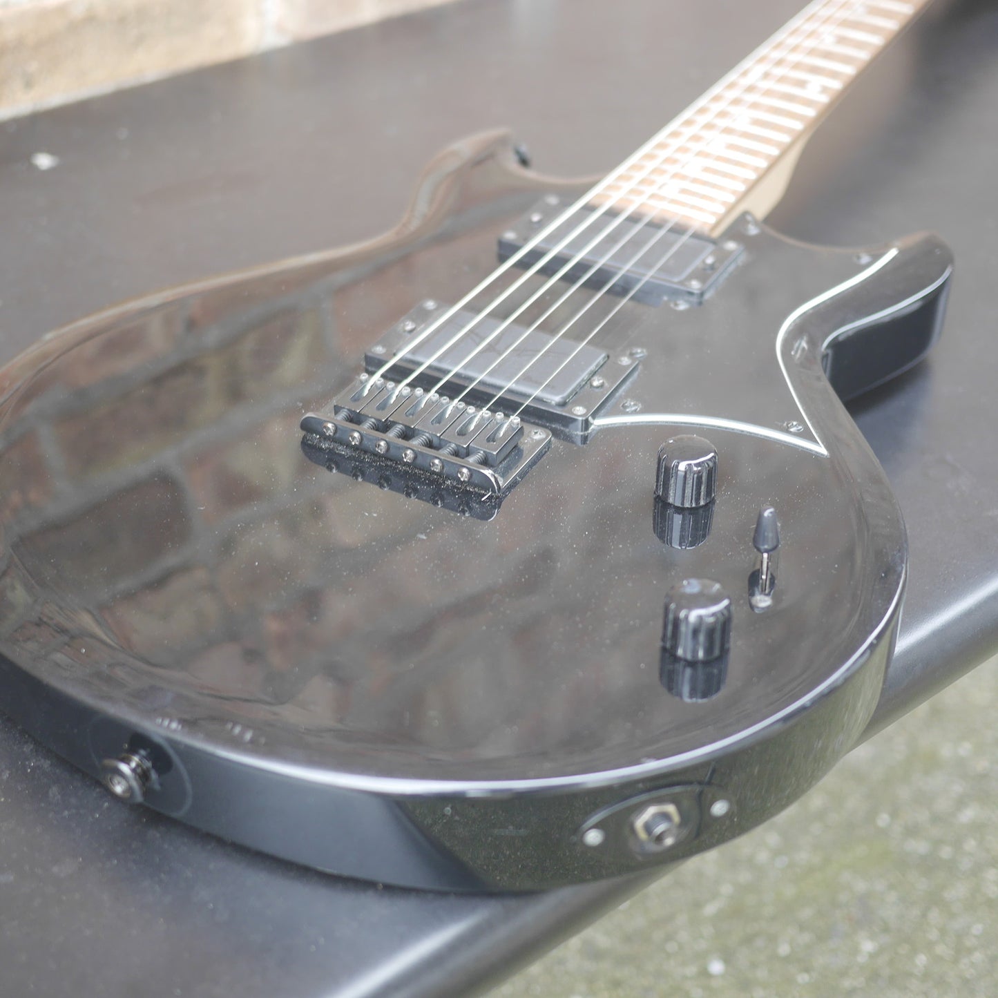 Ibanez GIO Double Cutaway Electric Guitar Black used