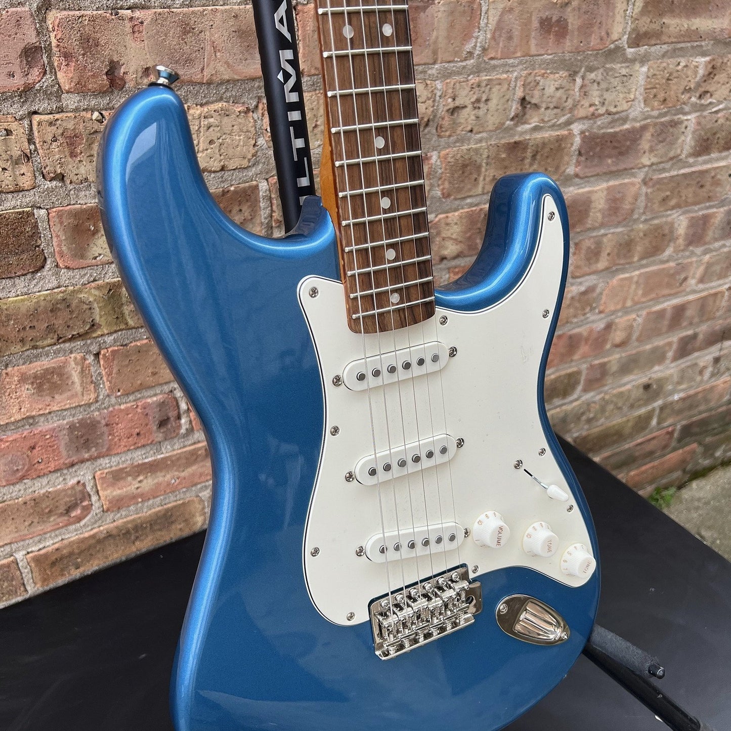 Squier by Fender Classic Vibe '60s Stratocaster Lake Placid Blue Excellent