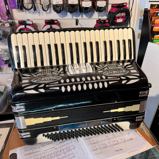 Centro Matic by International Piano Accordion Used