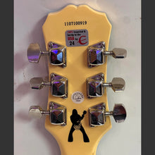 Load image into Gallery viewer, Epiphone Pee Wee Les Paul Zak Wylde Edition w/mini marshall amp like new
